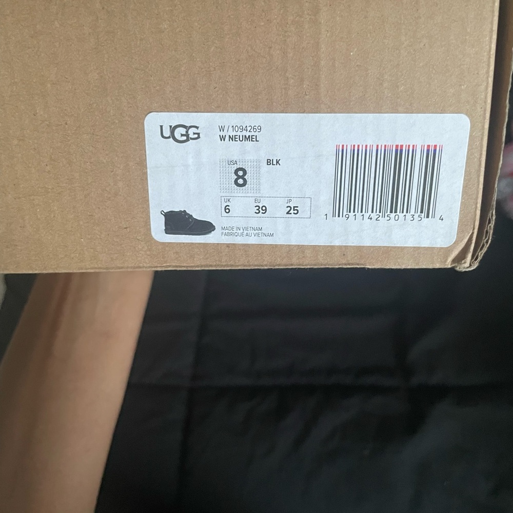 UGG Neumel Boots in Black